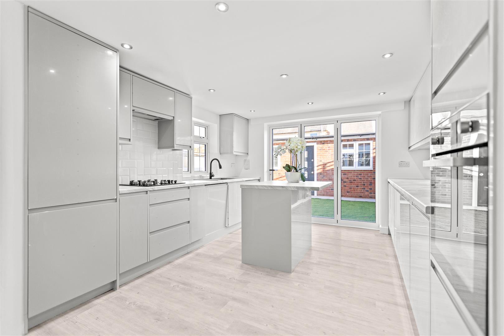 Brockenhurst Road, Ascot